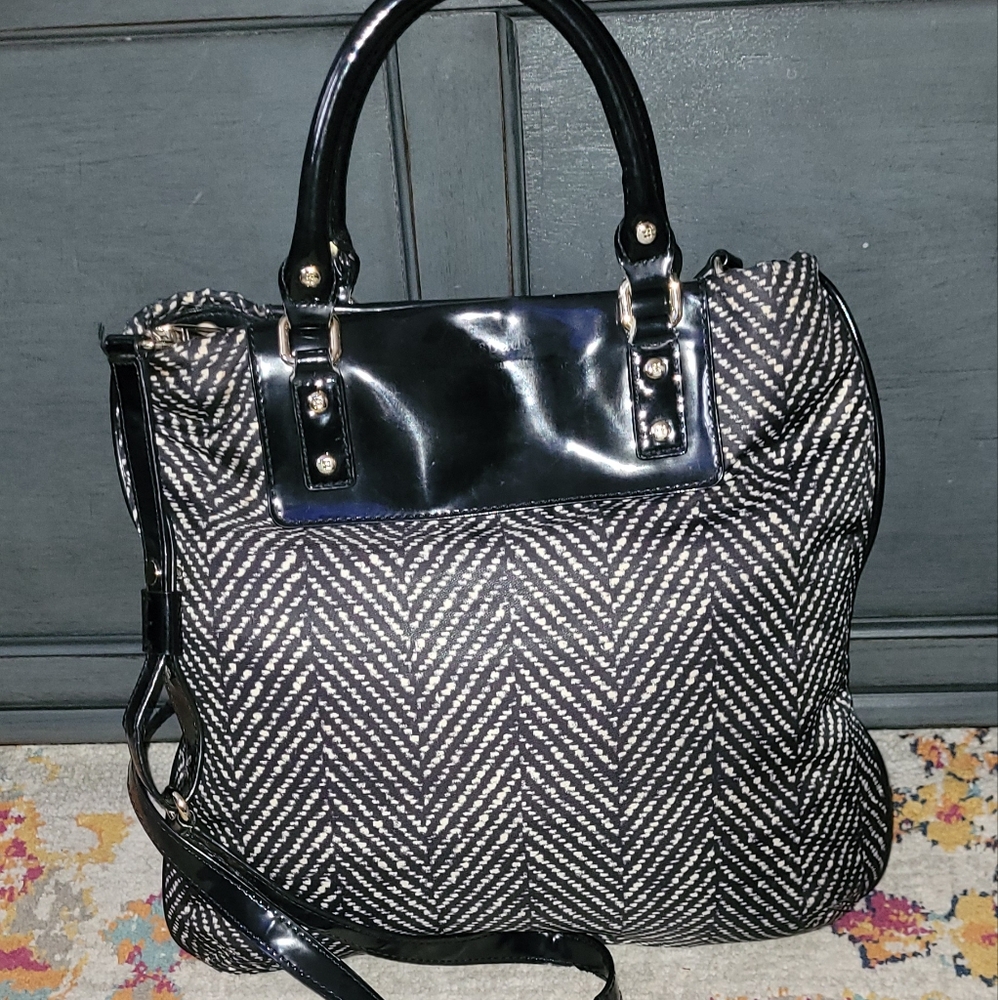 Kate Spade Black and Cream Crossbody Bag